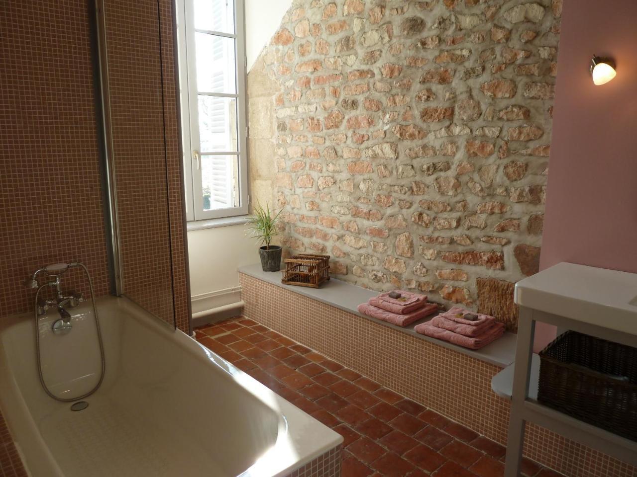 Chateau De Clusors Saint-Menoux 외부 사진